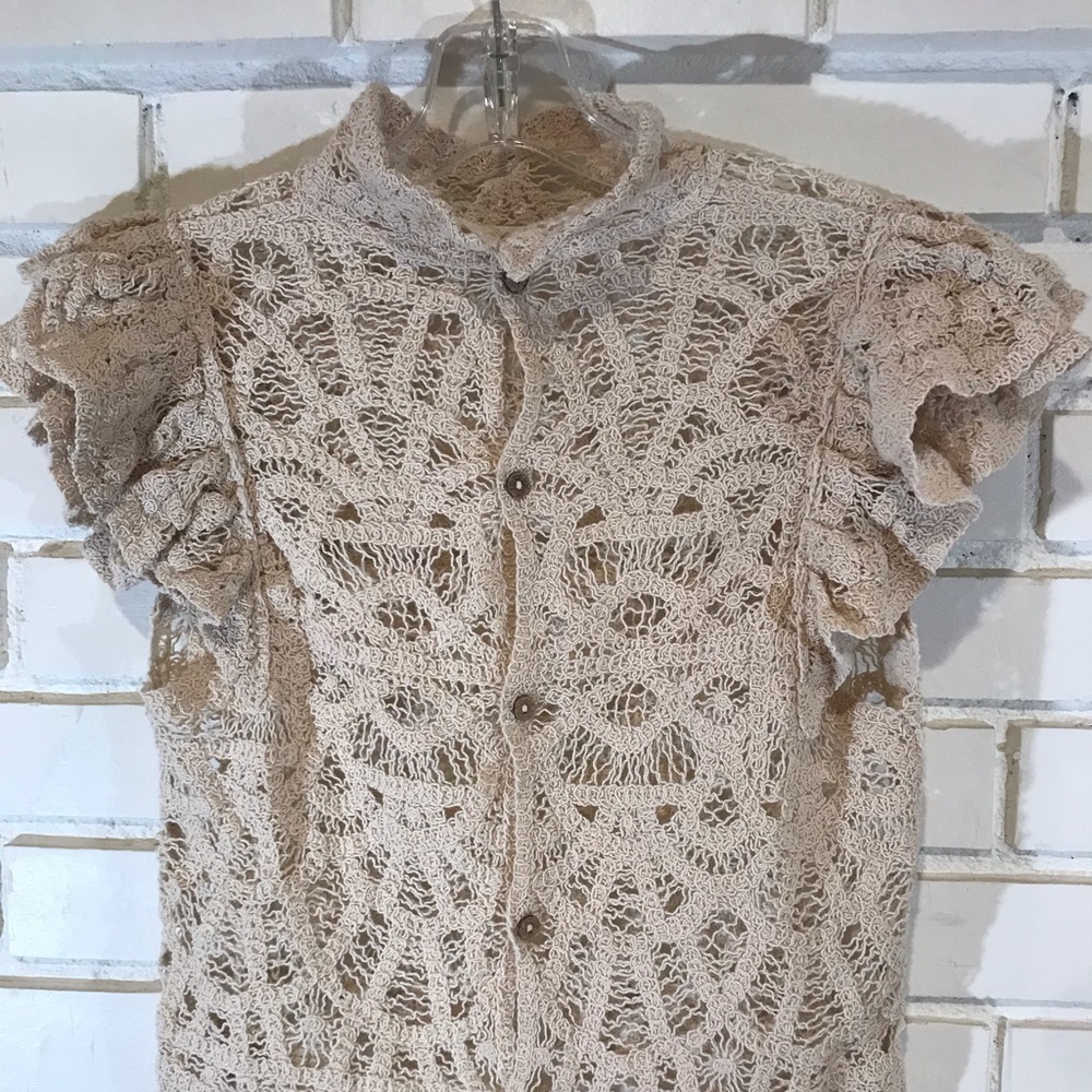 ❌❌❌❌SOLD❌❌❌❌❌❌ Chrysanthemum brand Button down knit top